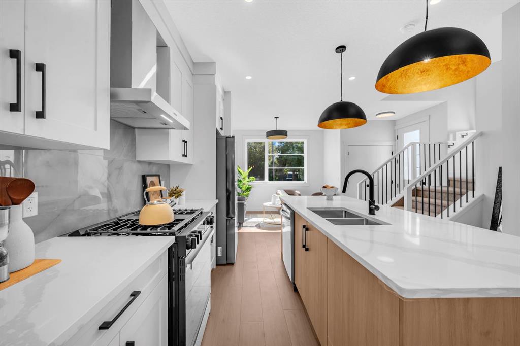 Picture of 1848 24 Avenue NW, Calgary Real Estate Listing