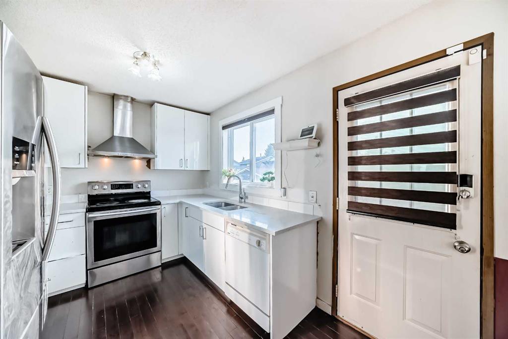 Picture of 11 Martinwood Road NE, Calgary Real Estate Listing
