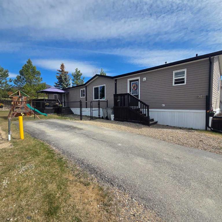 Picture of 14, 851 63 Street  , Edson Real Estate Listing