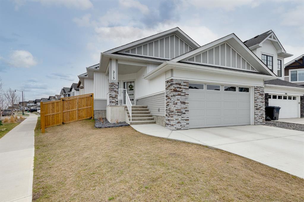 Picture of 315 Monterey Place SE, High River Real Estate Listing