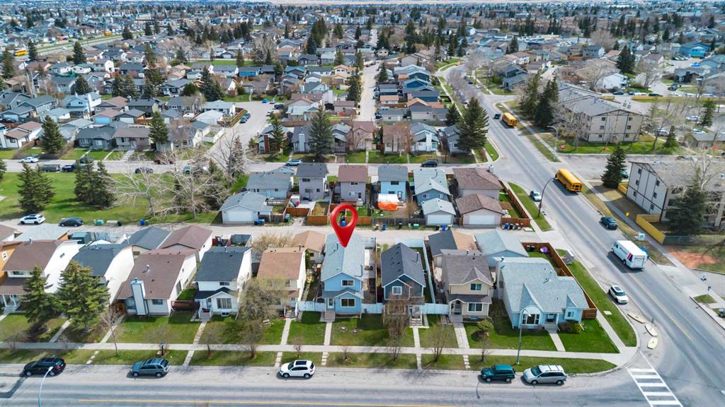 Picture of 6408 54 Street NE, Calgary Real Estate Listing
