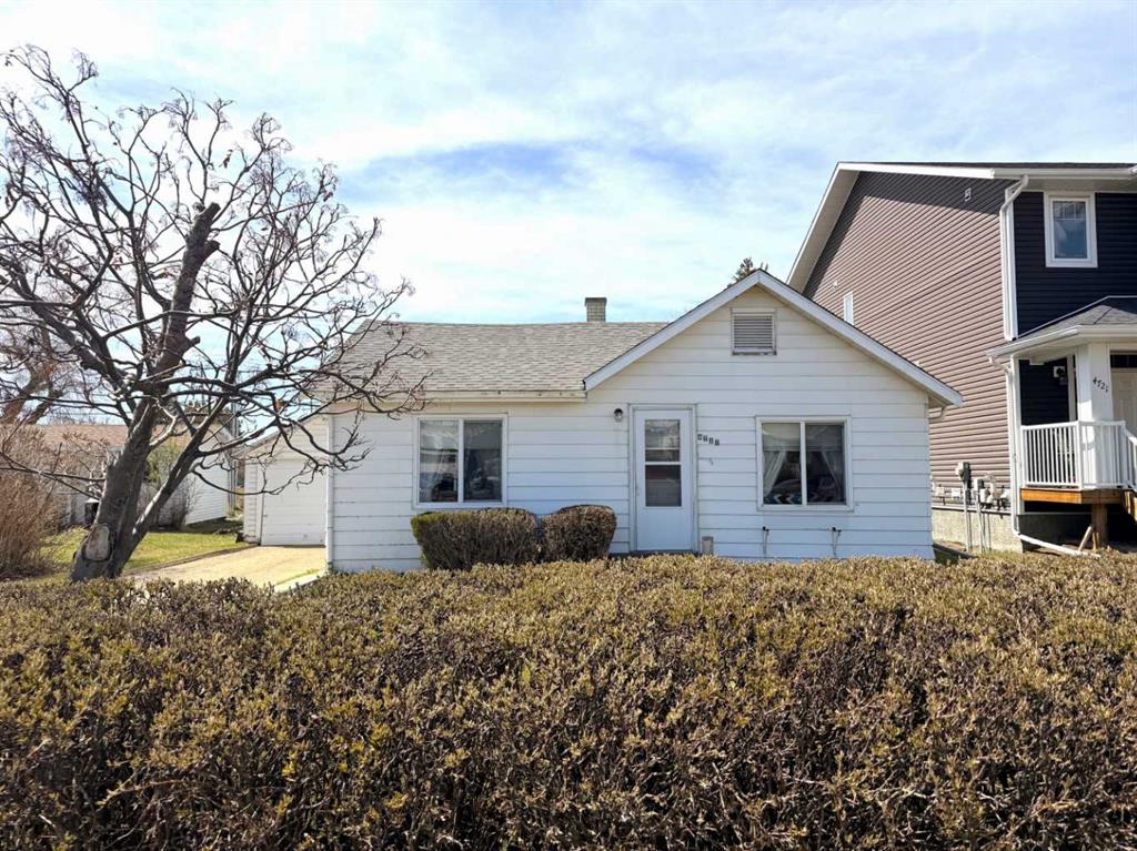 Picture of 4717 49a Avenue , Lacombe Real Estate Listing