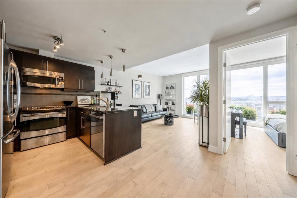 Picture of 1806, 817 15 Avenue SW, Calgary Real Estate Listing