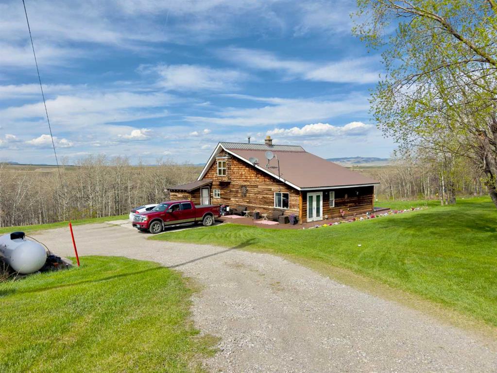 Picture of 2127 TWP Rd 7-3A  , Lundbreck Real Estate Listing