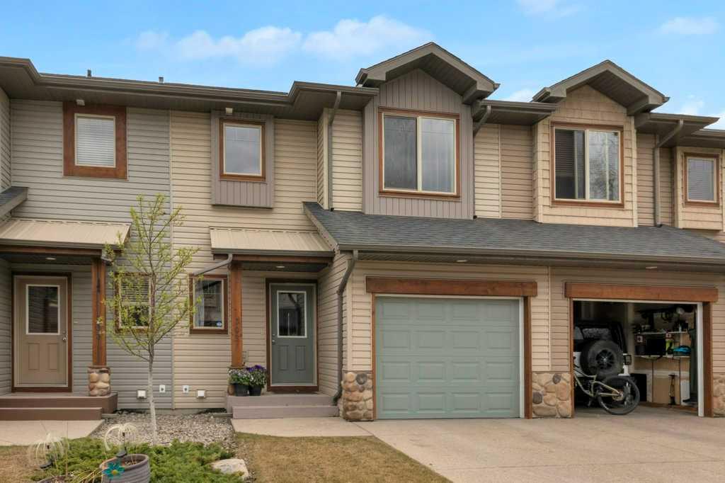 Picture of 305, 413 River Avenue , Cochrane Real Estate Listing