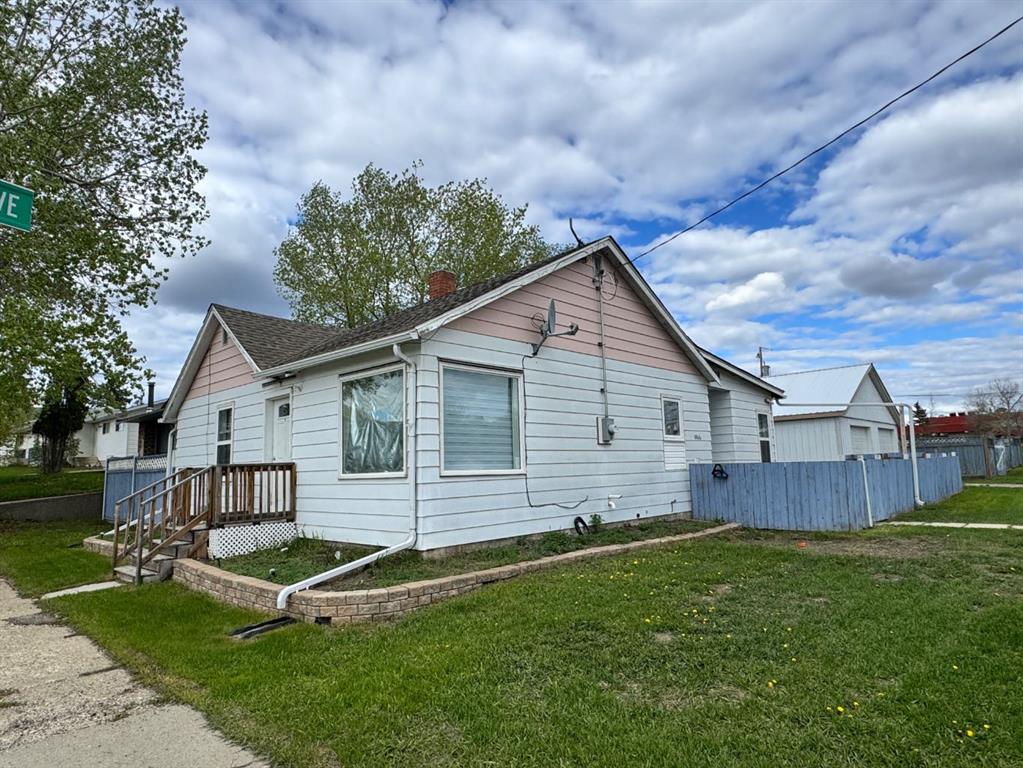 Picture of 10616 104 Avenue , Fairview Real Estate Listing