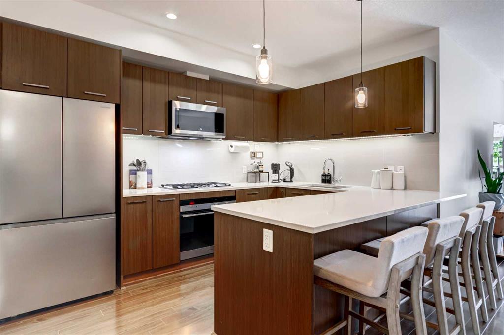 Picture of 214, 323 20 Avenue SW, Calgary Real Estate Listing