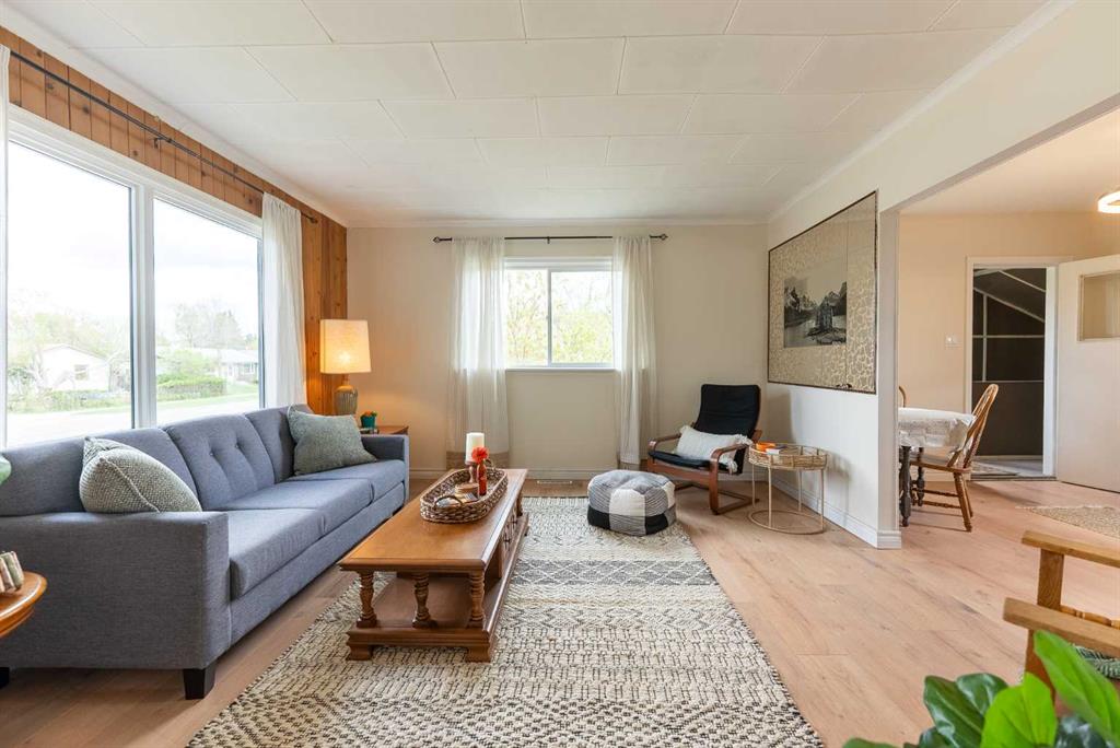 Picture of 3901 50 Street , Red Deer Real Estate Listing