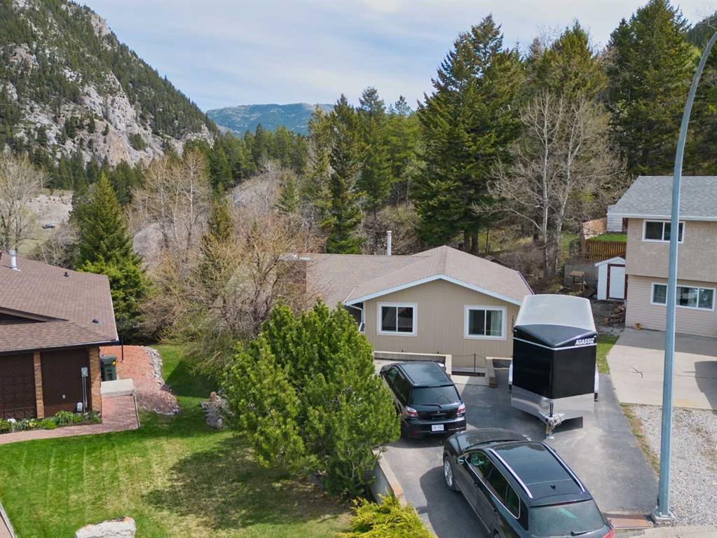 Picture of 13553 18 Avenue , Blairmore Real Estate Listing