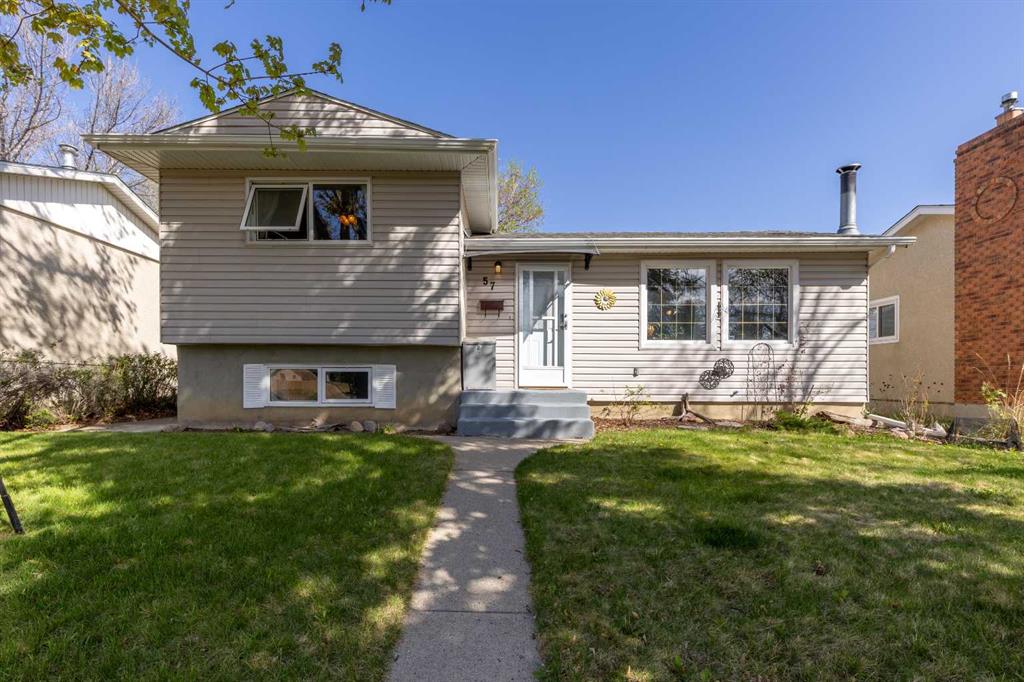 Picture of 57 Honeysuckle Road N, Lethbridge Real Estate Listing