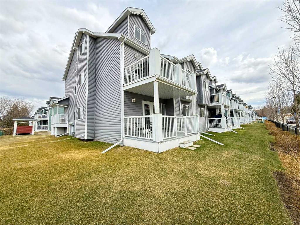 Picture of 306, 5220 50A Avenue , Sylvan Lake Real Estate Listing