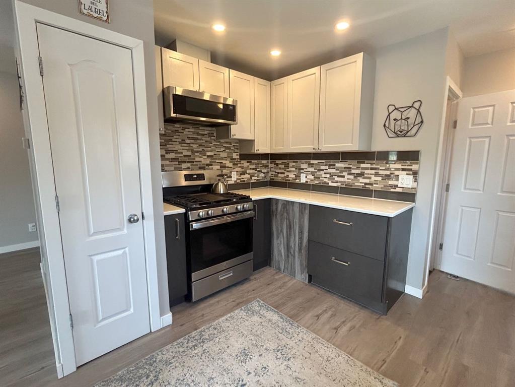 Picture of 18 Maple Street , Okotoks Real Estate Listing
