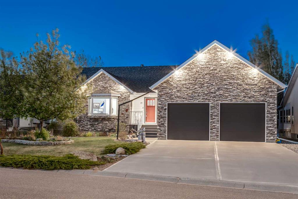 Picture of 17 WESTLYNN Drive , Claresholm Real Estate Listing