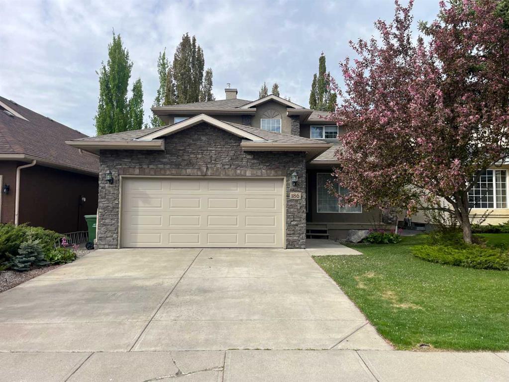 Picture of 186 Mt Assiniboine Circle SE, Calgary Real Estate Listing