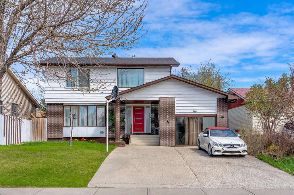 Picture of 316 Templeton Circle NE, Calgary Real Estate Listing