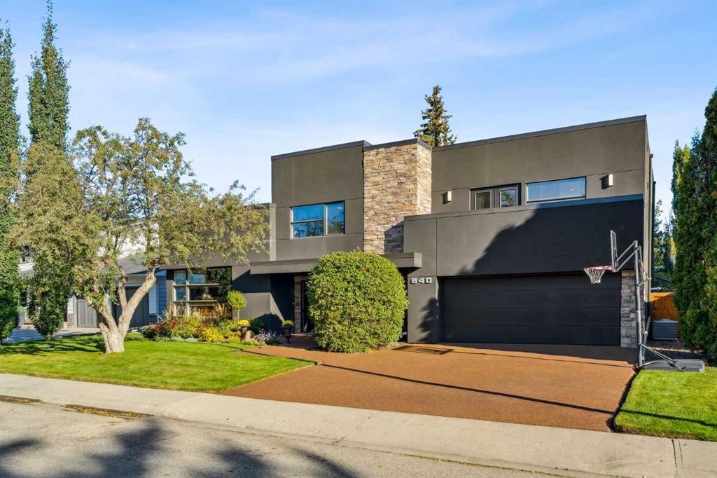 Picture of 640 Willoughby Crescent SE, Calgary Real Estate Listing