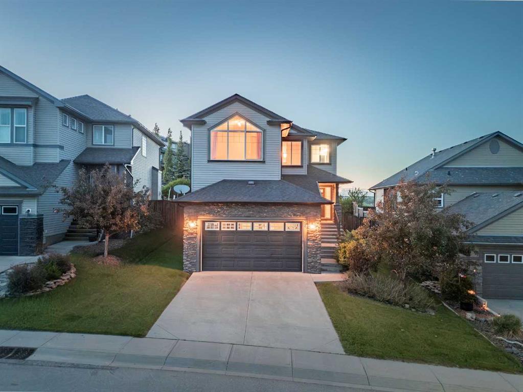 Picture of 38 Westmount Way , Okotoks Real Estate Listing