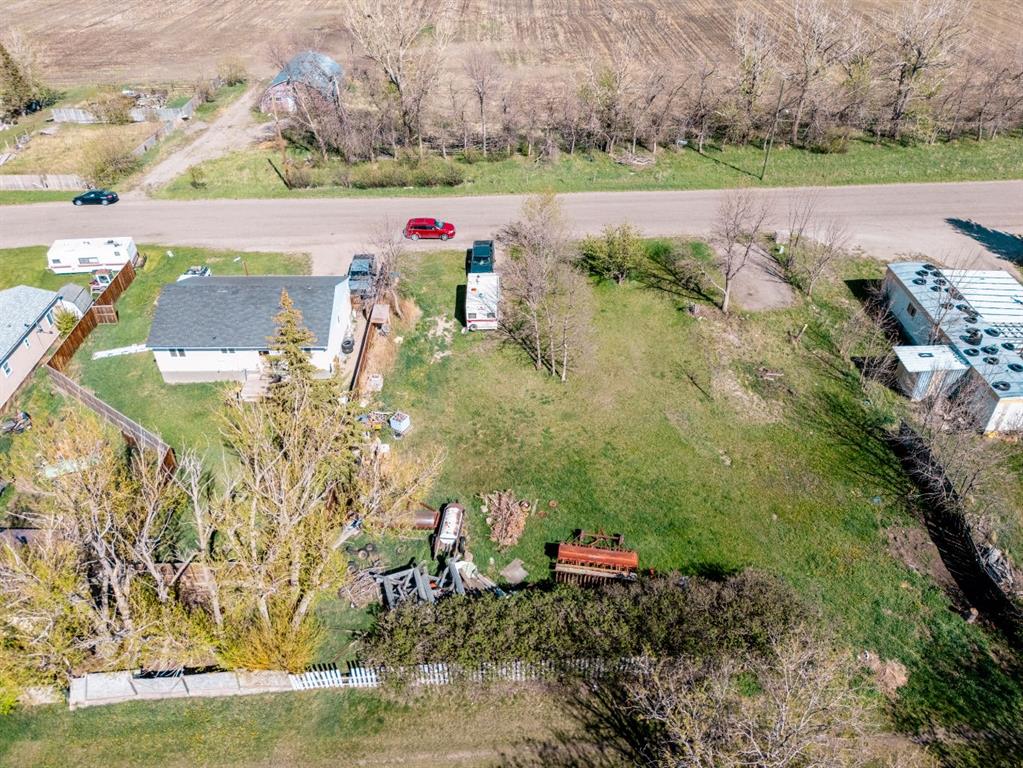 Picture of 827 2 Street E, Cardston Real Estate Listing