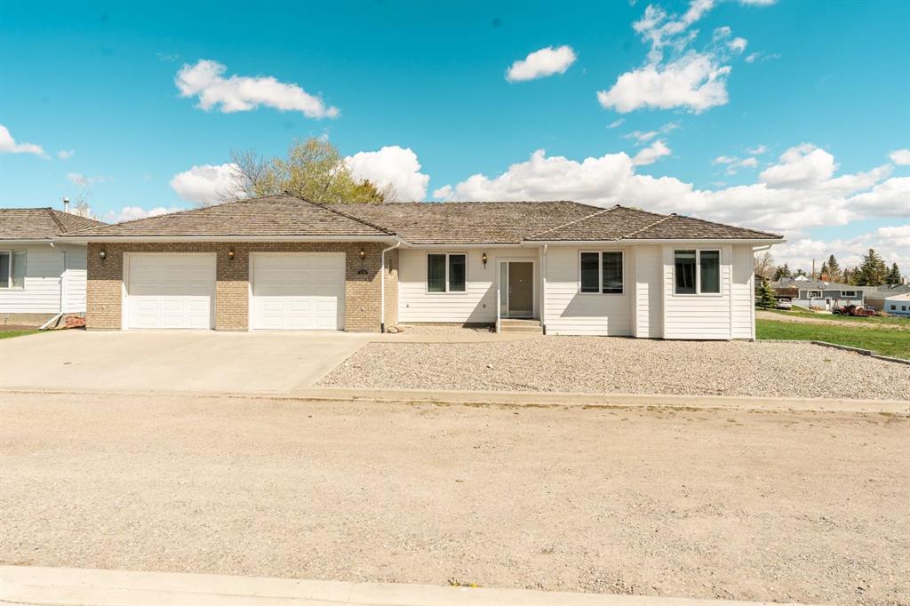 Picture of 258 2A Street W, Cardston Real Estate Listing