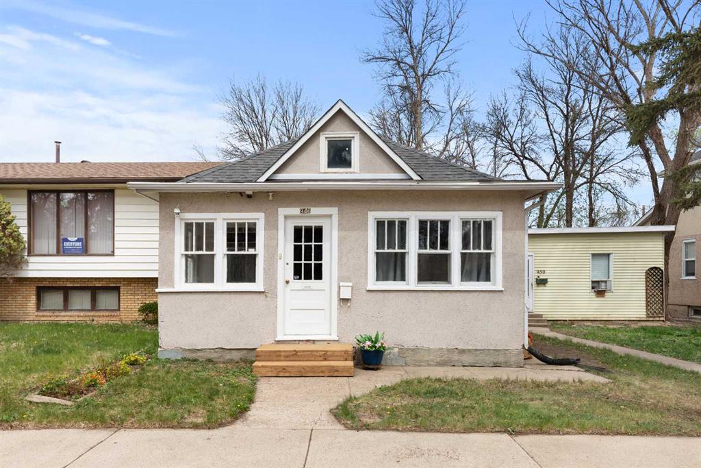 Picture of 946 Queen Street SE, Medicine Hat Real Estate Listing