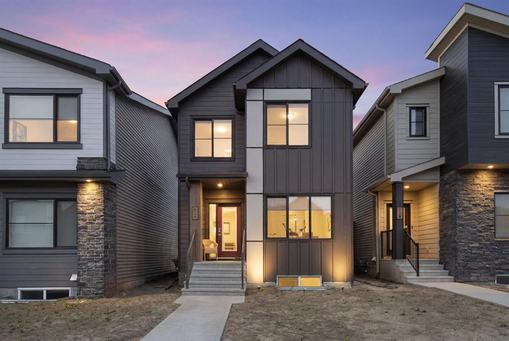Picture of 24 Heartwood Lane SE, Calgary Real Estate Listing