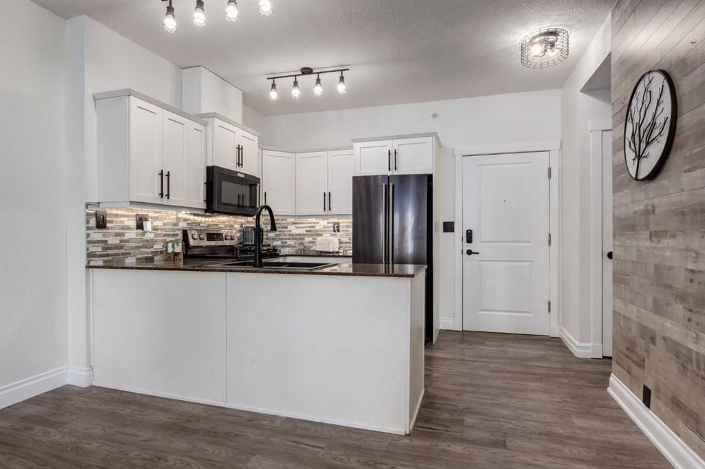 Picture of 2212, 5605 Henwood Street SW, Calgary Real Estate Listing