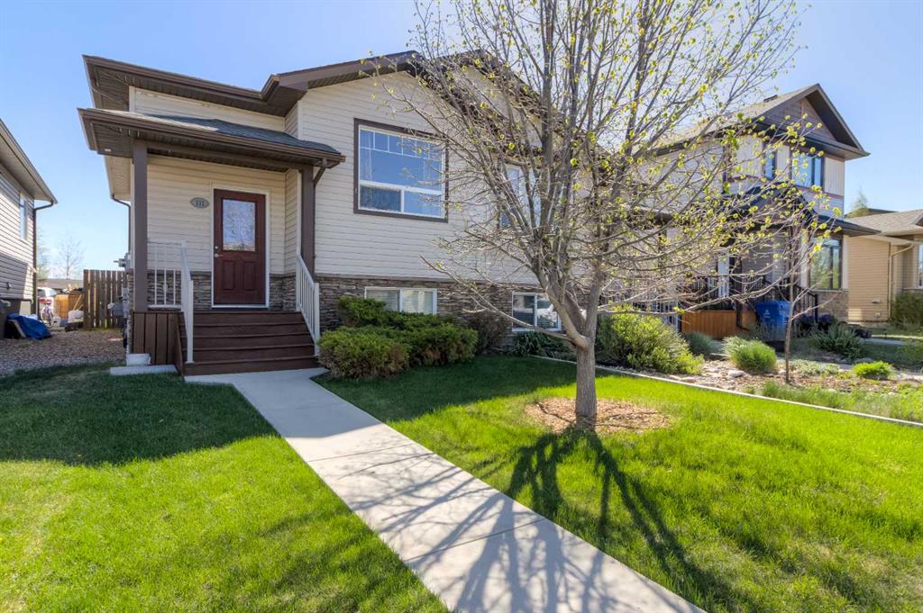 Picture of 111 Mt Sundance Crescent W, Lethbridge Real Estate Listing