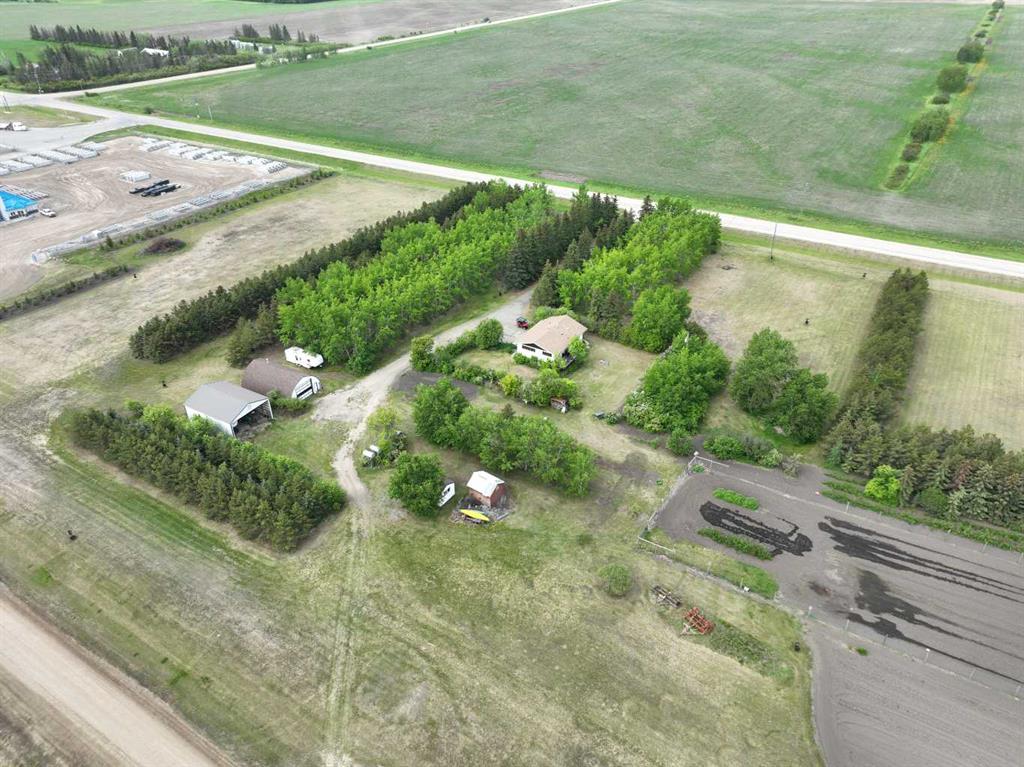Picture of 710 8th Avenue W, Beaverlodge Real Estate Listing