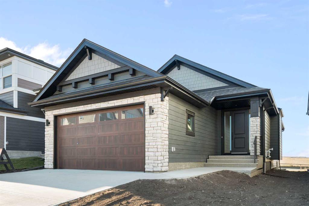 Picture of 147 Marmot Grove NW, Calgary Real Estate Listing