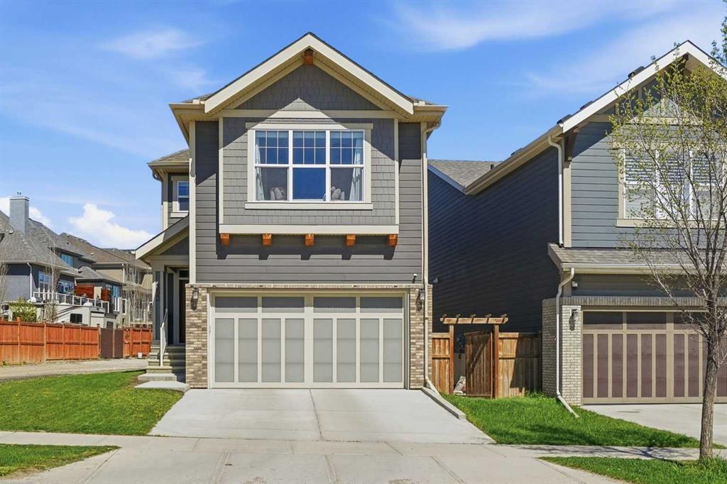 Picture of 393 Masters Avenue SE, Calgary Real Estate Listing