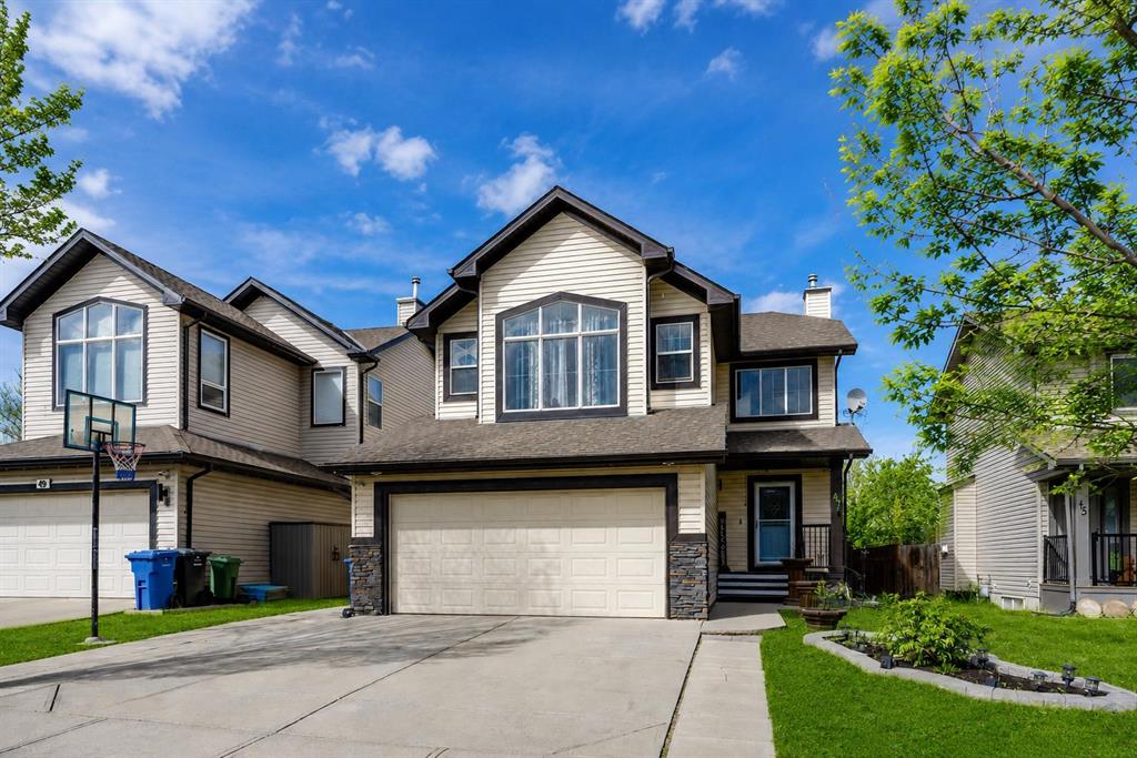 Picture of 47 Westmount Road , Okotoks Real Estate Listing