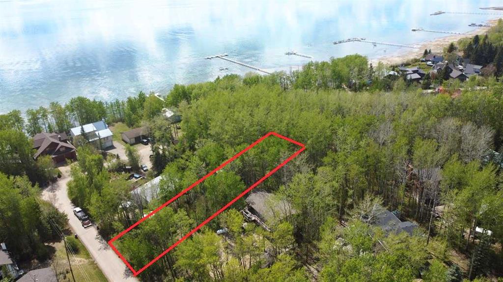 Picture of 689 Fox Crescent , Sunbreaker Cove Real Estate Listing
