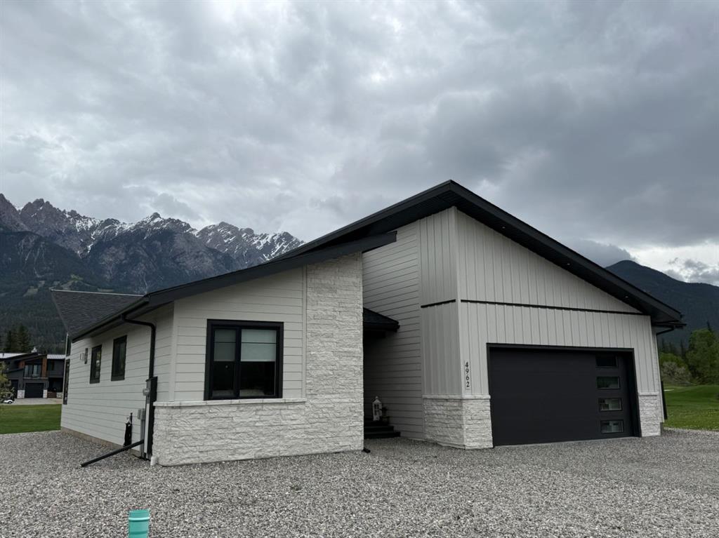 Picture of 4962 Riverside Drive , Out of Province_Alberta Real Estate Listing
