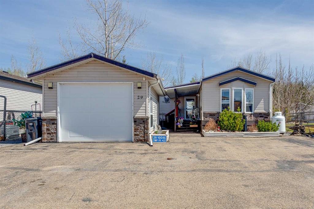 Picture of 29, 10042 Township Road 422  , Rural Ponoka County Real Estate Listing