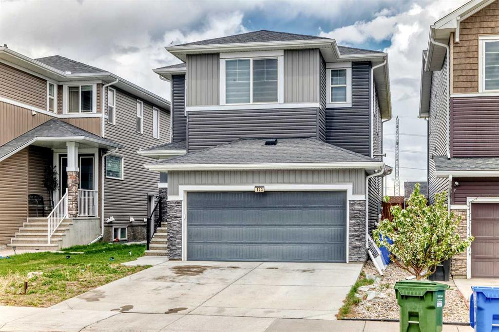 Picture of 123 Red Sky Crescent NE, Calgary Real Estate Listing