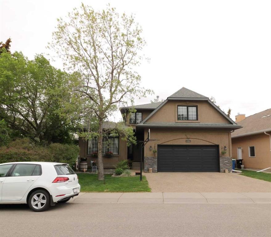 Picture of 292 Waterstone Crescent SE, Airdrie Real Estate Listing