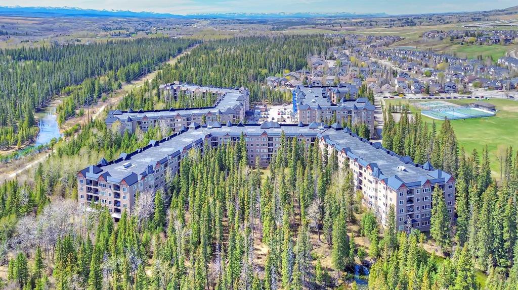 Picture of 120, 20 Discovery Ridge Close SW, Calgary Real Estate Listing