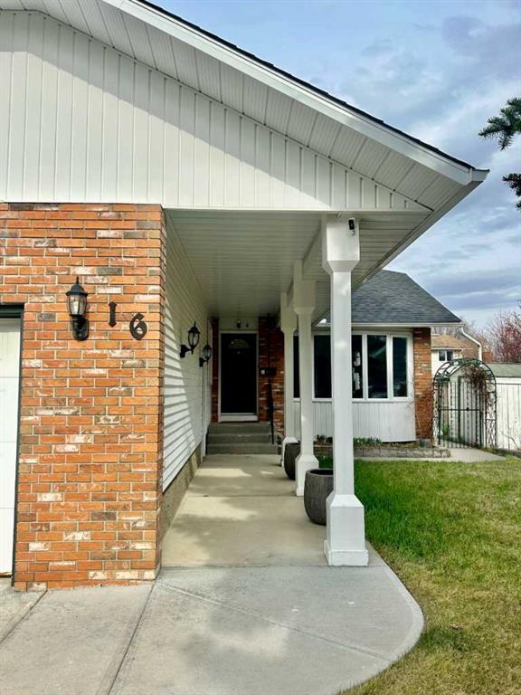 Picture of 16 Woodfield Court SW, Calgary Real Estate Listing