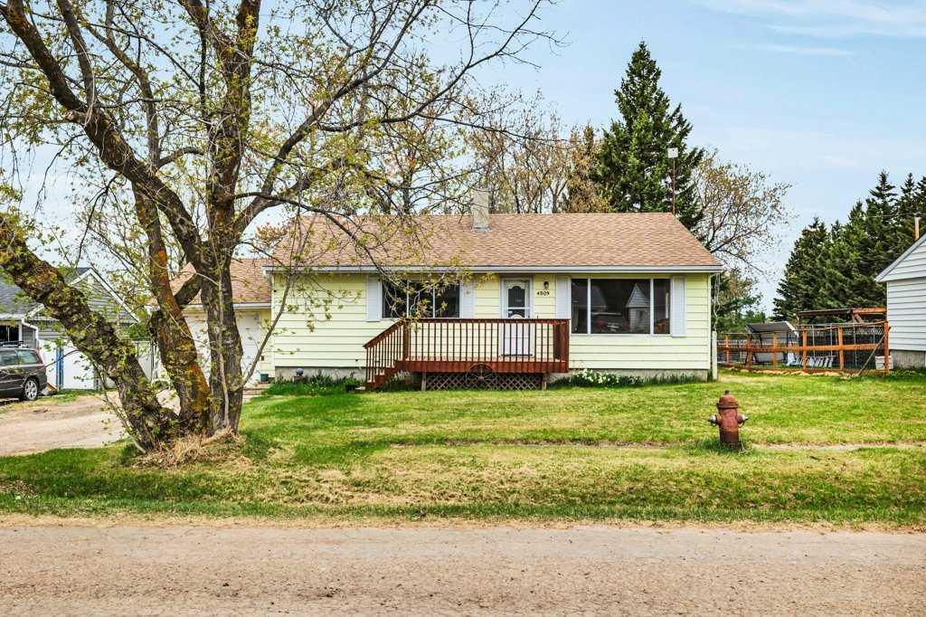 Picture of 4809 32 Street , Mulhurst Bay Real Estate Listing