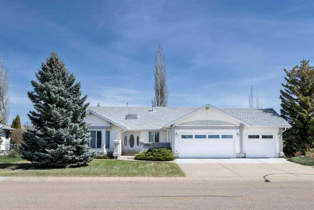 Picture of 5949 45 Street Crescent , Innisfail Real Estate Listing