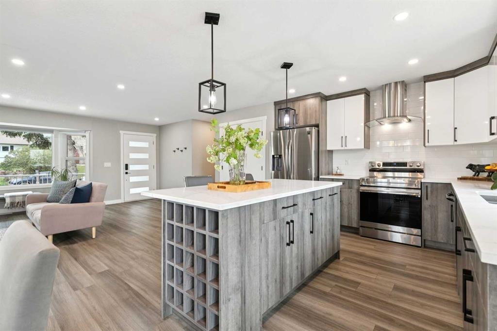Picture of 7116 Hunterwood Road NW, Calgary Real Estate Listing