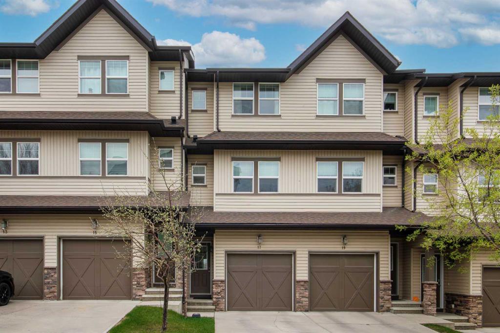 Picture of 17, 28 Heritage Drive , Cochrane Real Estate Listing