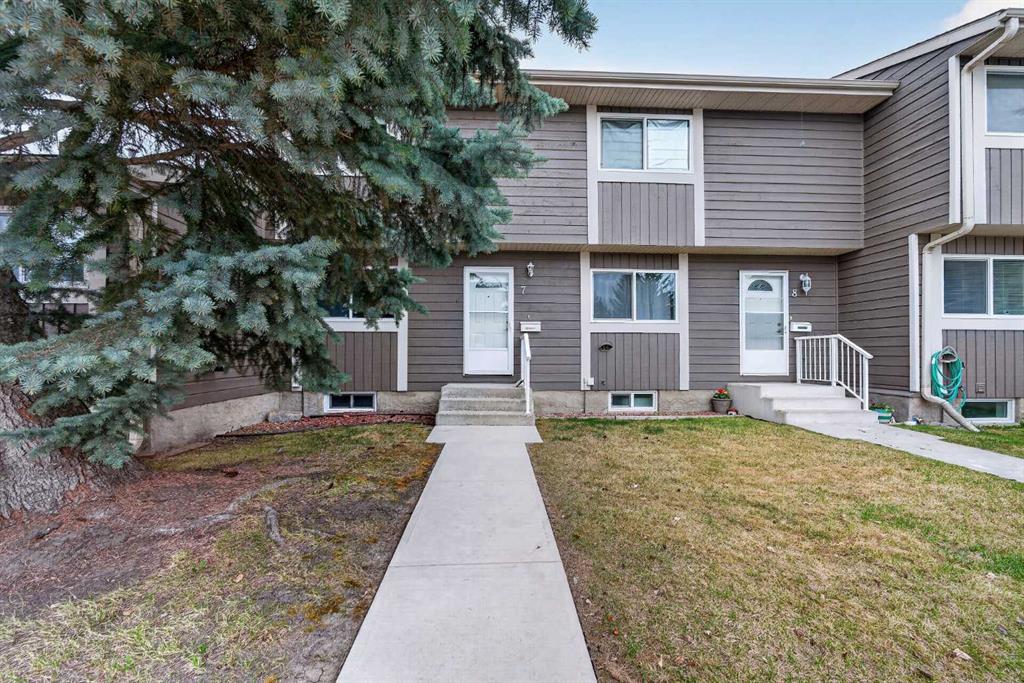 Picture of 7, 14736 Deerfield Drive SE, Calgary Real Estate Listing