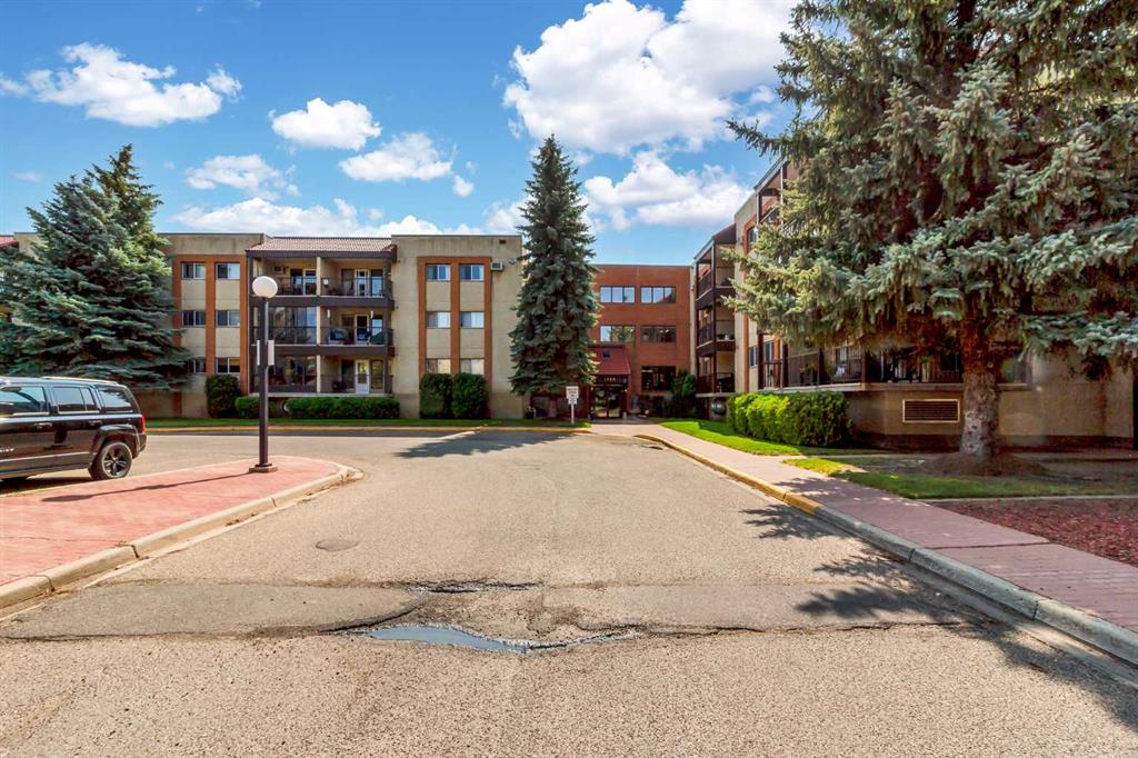 Picture of 143, 1480 Southview Drive SE, Medicine Hat Real Estate Listing