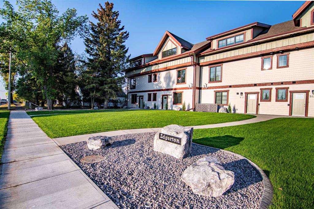 Picture of 5032 48 Street , Rocky Mountain House Real Estate Listing