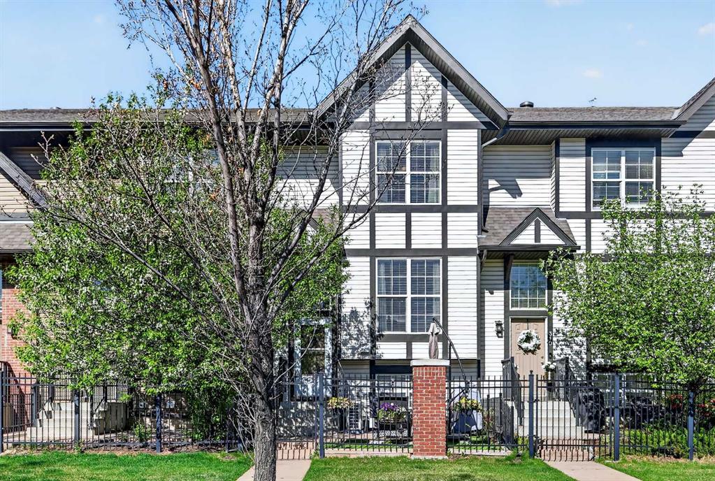 Picture of 312 New Brighton Villas SE, Calgary Real Estate Listing