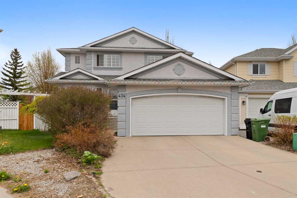 Picture of 434 Douglas Woods Mews SE, Calgary Real Estate Listing