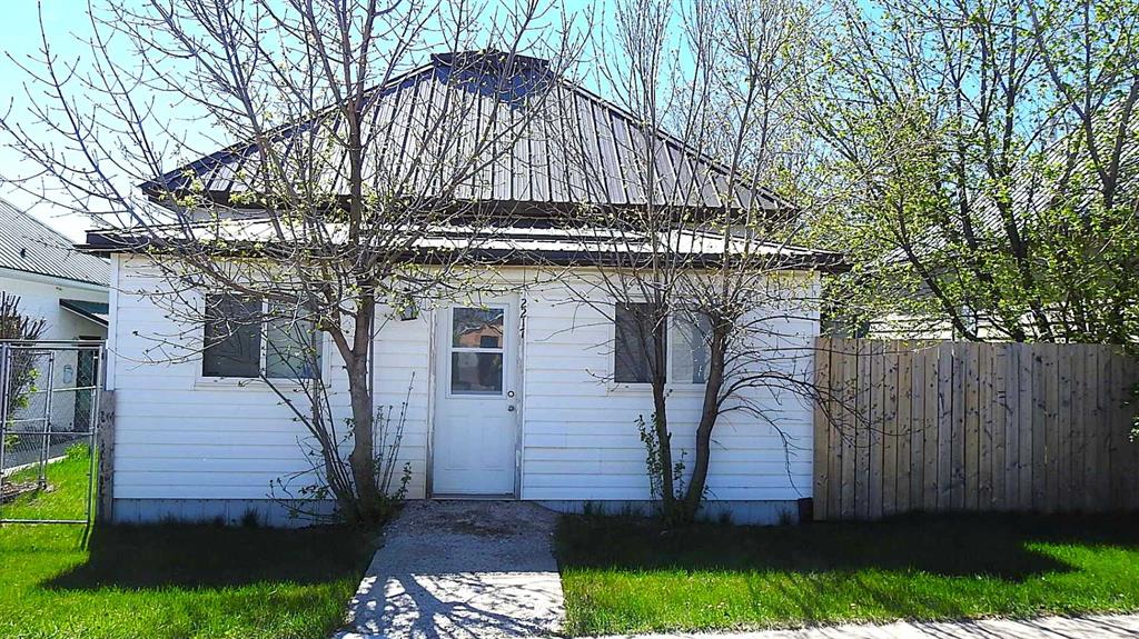 Picture of 2217 20 Street , Nanton Real Estate Listing