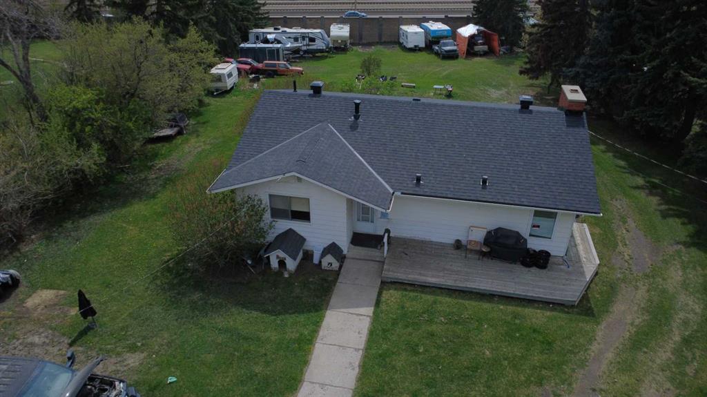 Picture of 6003 Baroc Road NW, Calgary Real Estate Listing
