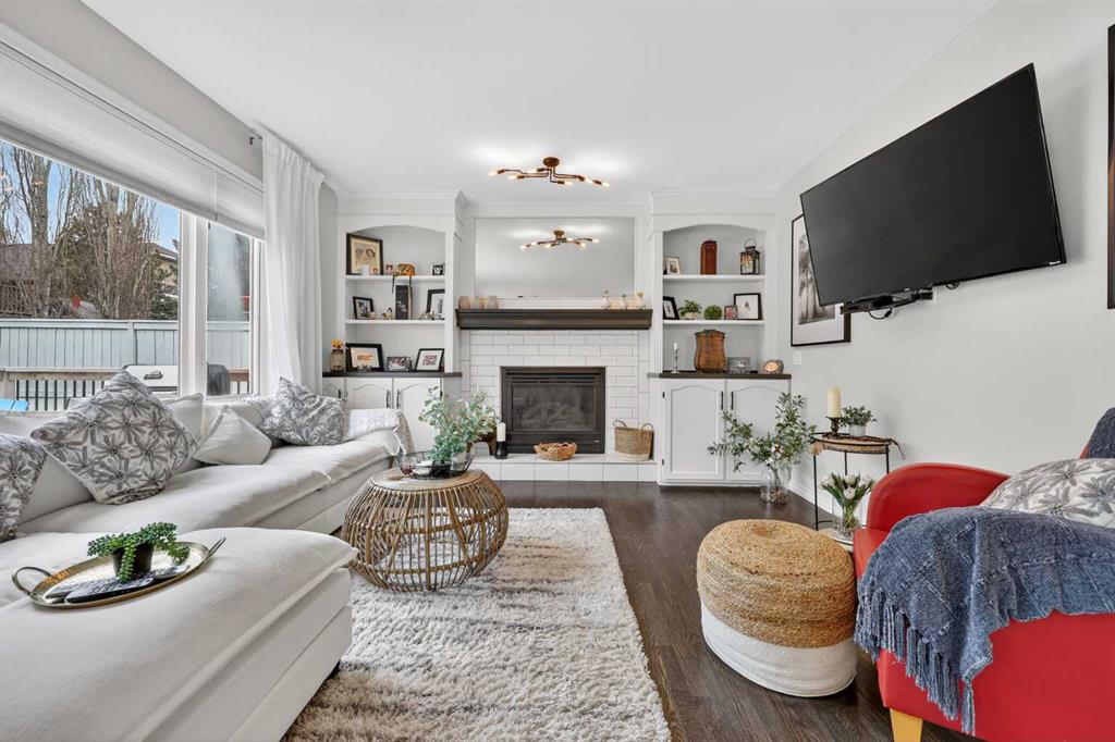 Picture of 217 Mountain Park Drive SE, Calgary Real Estate Listing